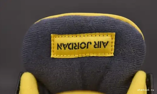 CT8527-700 CT8527-700 Retro Air Lightning 4 (2021) Jordan 0514